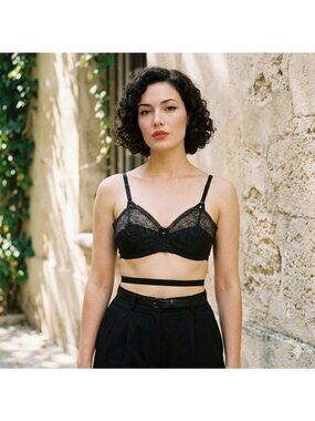 Vintage 50s Rockabilly Black Bullet Bra Low Back Strapless Lingerie Charmfit 32B